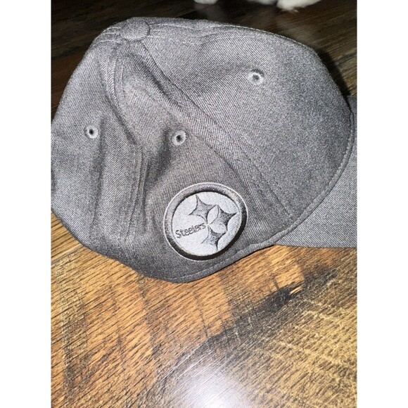 Steelers - New Era Black Label 9Twenty - Strapback Grey On Grey Monochromatic - Picture 3 of 6
